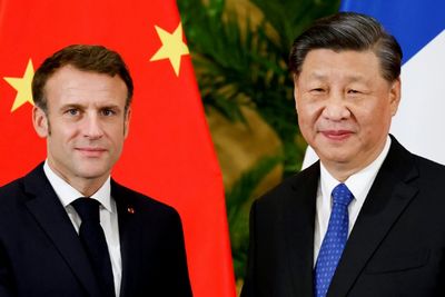 Macron faces delicate Ukraine balancing act in China