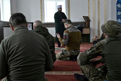 Praying for victory: Ukraine Muslims mark Ramadan