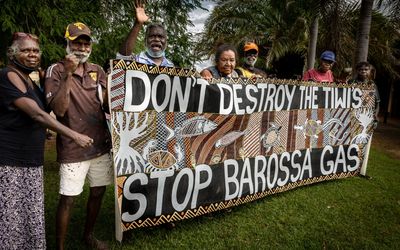 Traditional owners ask banks to reconsider Santos loan