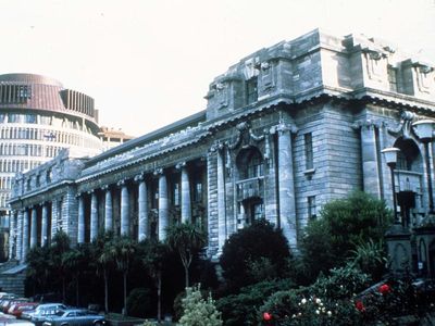 Hipkins ends lobbyists' free access to NZ parliament