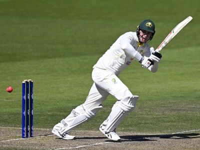 Renshaw boosts Ashes hopes with another big score