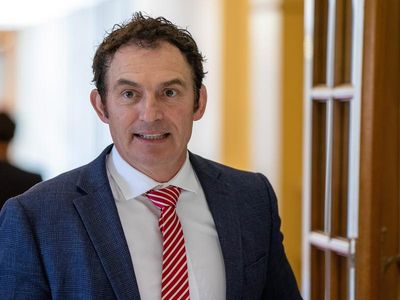 NZ MP Nash apologetic as Hipkins launches review