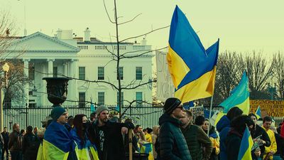 Debate: The U.S. Should Increase Funding for the Defense of Ukraine