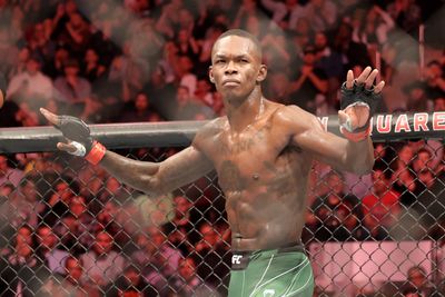 Why Israel Adesanya is surprised he’s betting favorite vs. Alex Pereira at UFC 287