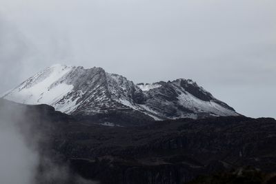Colombia to evacuate those closest to Nevado del Ruiz volcano