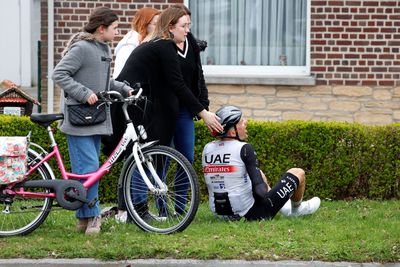 UCI launches investigation into massive men's Tour of Flanders pileup