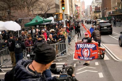 Trump's expected surrender creates New York spectacle
