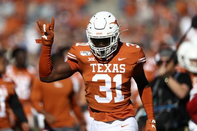 Falcons to visit with Texas LB DeMarvion Overshown