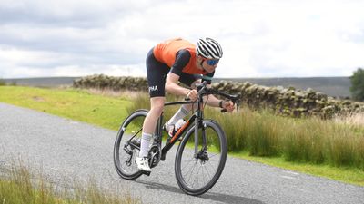 Struggling to hold an aero position comfortably? This 10 minute daily routine will boost your flexibility and endurance