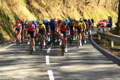 'Shameful', 'way too dangerous' – riders condemn Itzulia Basque Country finish
