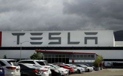 Jury awards $3.2 million to ex-Tesla worker for racial abuse