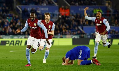 Bertrand Traoré stuns 10-man Leicester with late winner for Aston Villa