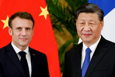 Macron faces delicate Ukraine balancing act in China