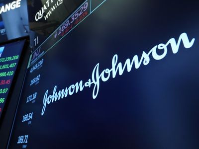 Johnson & Johnson proposes paying $8.9 billion to settle talcum powder lawsuits