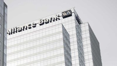 Morgan Stanley Cuts Regional Banks Outlook; Western Alliance Dives On Financial Update