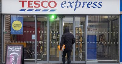 Easter bank holiday weekend opening hours for Tesco, Dunnes, Supervalu, Lidl and Aldi