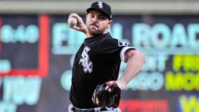 White Sox Closer Liam Hendriks Provides Update on Cancer Diagnosis