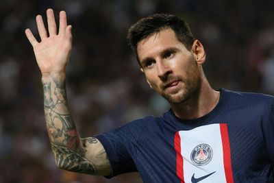 Barca fans chant Messi's name amid PSG exit talk
