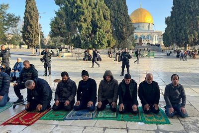 Concern, criticism after Israel police storm Jerusalem mosque