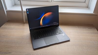 Samsung Galaxy Book3 Pro 14-inch review: AMOLED displays are awesome