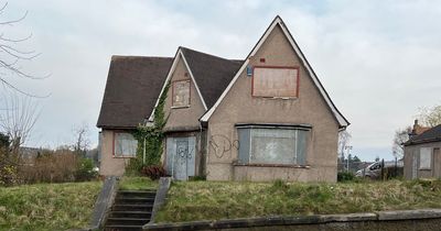 The mysterious home in Glasgow's west end that's been boarded up for years