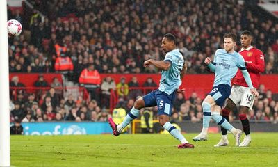 Marcus Rashford makes the difference as Manchester United see off Brentford