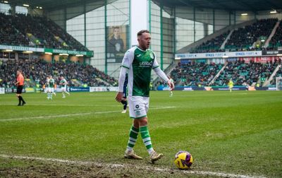 Aiden McGeady determined to continue playing career at Hibernian