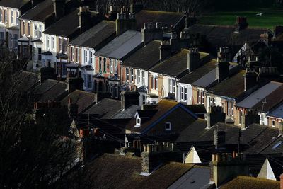 Average UK house price increased by 0.8% in March, says Halifax