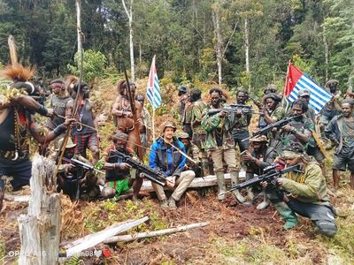 Rebels holding NZ pilot in Indonesia's Papua prepared to drop key demand