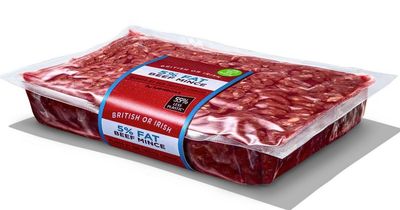 Sainsbury's issues statement after shoppers complain new packaging 'turns meat into mush'