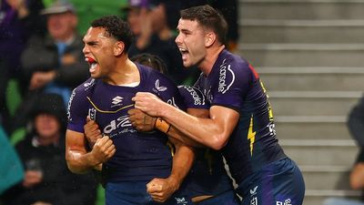 Melbourne Storm defeat Sydney Roosters 28-8 to leap into NRL top four