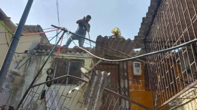 100-year-old woman rescued after slab collapses in building in Maharashtra's Thane