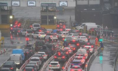 Long queues form at Dover as port braces for Easter travel chaos
