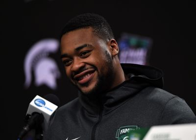 Former Michigan State basketball big man Nick Ward signs with Vancouver Bandits of CEB League