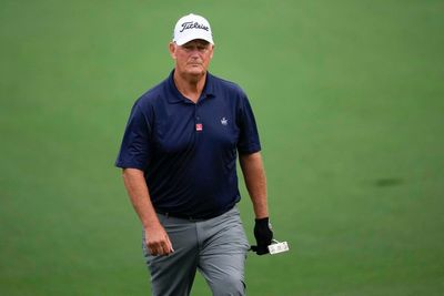 Sandy Lyle suffers an unwelcome first during opening round of his final Masters