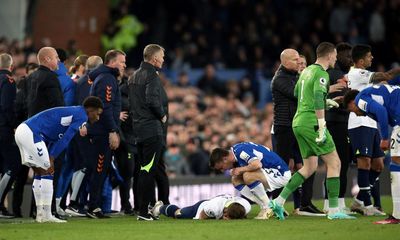 Everton’s Sean Dyche ridicules Harry Kane for ‘snapped eyelash’ theatrics