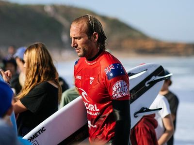 Wrights have contrasting heats as Rip Curl Pro starts