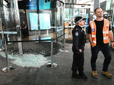 Glass smashed as thousands rally in union protests