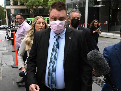 'Bored' cop used police database to pursue women