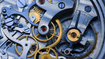 3 things you should never do with a mechanical watch