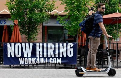 US adds 236,000 jobs in March as labor market weakens
