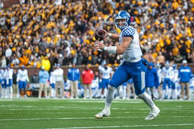 Titans mock draft round-up: Experts have Tennessee trading up for QB