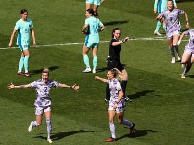 Nicola Docherty scores stunner to see Scotland triumph over Australia