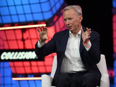 Former Google CEO Eric Schmidt doesn’t support a 6-month A.I. pause ‘because it will simply benefit China’