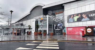 Braehead Shopping Centre police incident sees person injured in alleged 'stabbing'