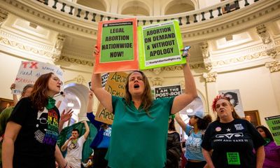Democrats condemn judge’s ‘draconian’ decision threatening abortion drug
