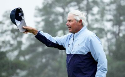 Fred Couples becomes oldest player to make the cut at the Masters