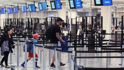 Multiple Passengers Skipped Customs on US-Bound International Flight