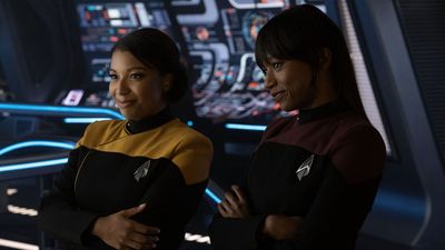 Star Trek: Picard’s Ashlei Sharpe Chestnut Recalls Shooting First Scene With LeVar Burton And Forming A ’Sisterhood’ With Mica Burton