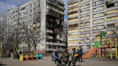 Russia launches deadly strike on Ukrainian city of Zaporizhzhia